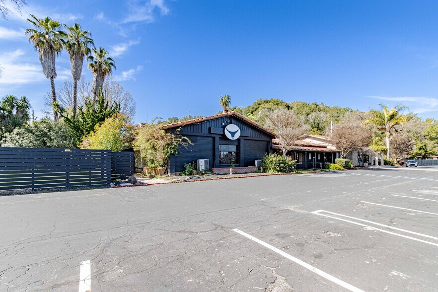 More Photos Of 250 Entrada Dr, Novato Hotel For Lease