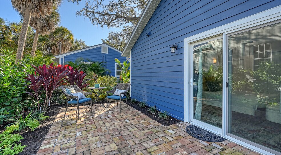 More Photos Of 1901 & 1905 Morrill St, Sarasota Apartments For Sale