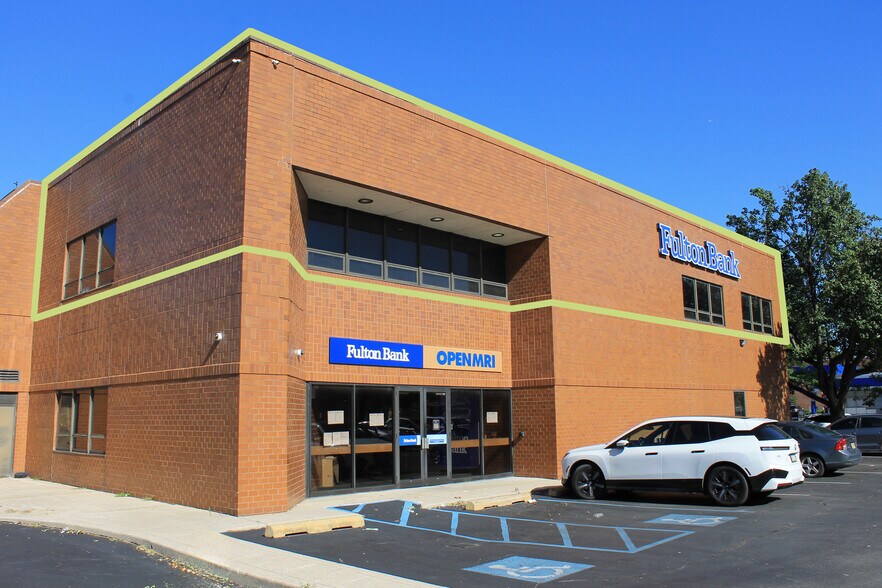 Primary Photo Of 1834 W Oregon Ave, Philadelphia Office For Lease