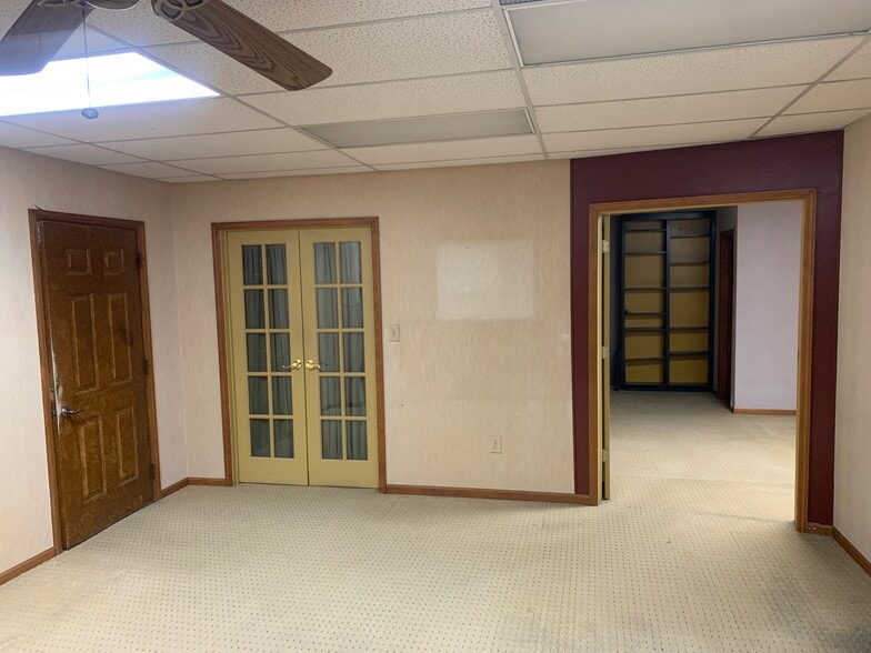 More Photos Of 8801 N Main St, Dayton Medical For Lease