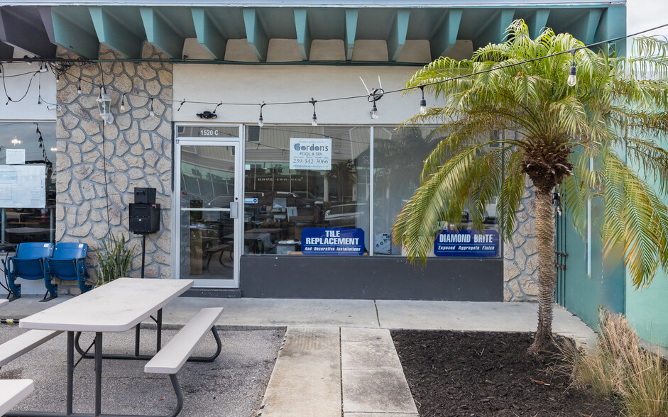 Primary Photo Of 1520 SE 46th Ln, Cape Coral Freestanding For Lease