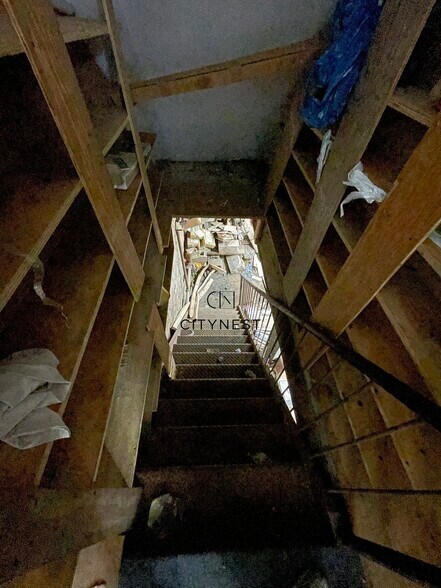 More Photos Of 5410 3rd Ave, Brooklyn Auto Repair For Lease