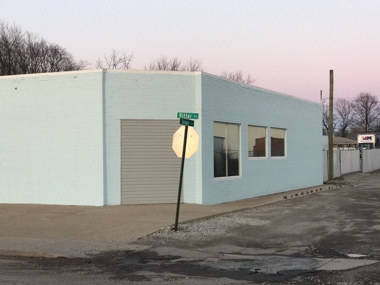 More Photos Of 471 S Ritter Ave, Indianapolis Warehouse For Sale