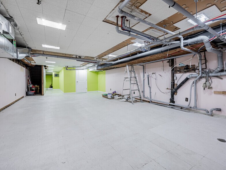 More Photos Of 2426-2438 Danforth Ave, Toronto Storefront Retail Residential For Lease