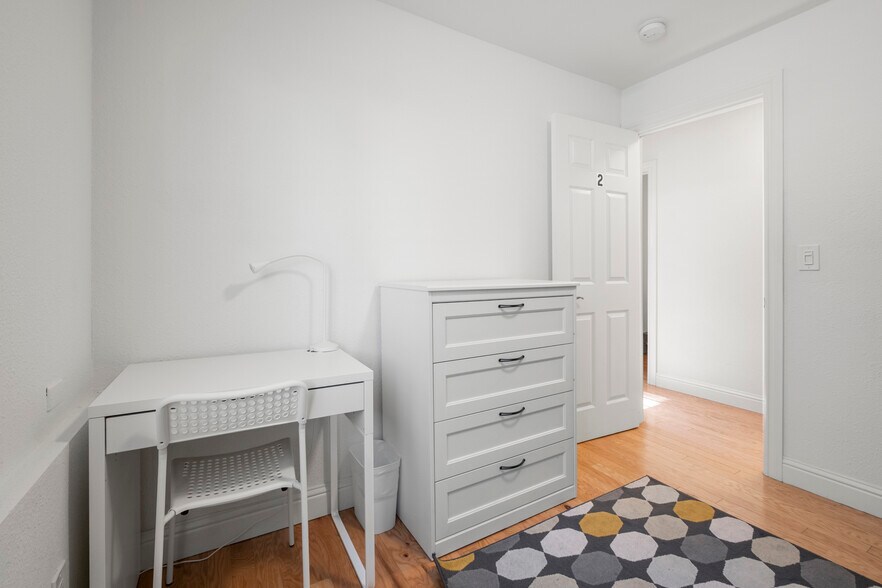 More Photos Of 1628 Tyler St, Berkeley Apartments For Sale