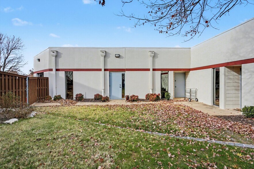 More Photos Of 3103 S Juniper Ave, Broken Arrow Office For Lease