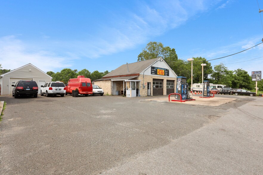 More Photos Of 602 N Main St, Lanoka Harbor Auto Repair For Sale