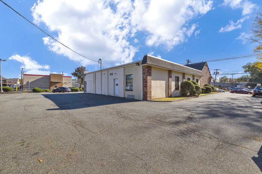 More Photos Of 122 Central Ave, Clark Storefront Retail Office For Sale