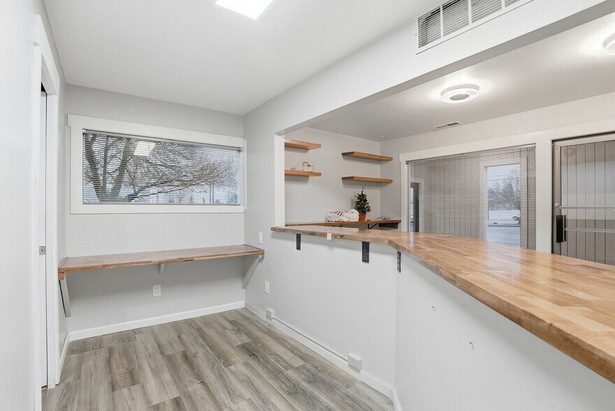 More Photos Of 1124 Pines Rd, Spokane Medical For Sale