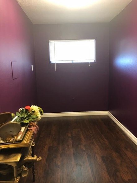 More Photos Of 675 W Foothill Blvd, Claremont Office For Lease