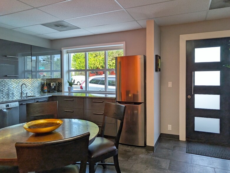 More Photos Of 5828 N Lombard, Portland Medical For Sale