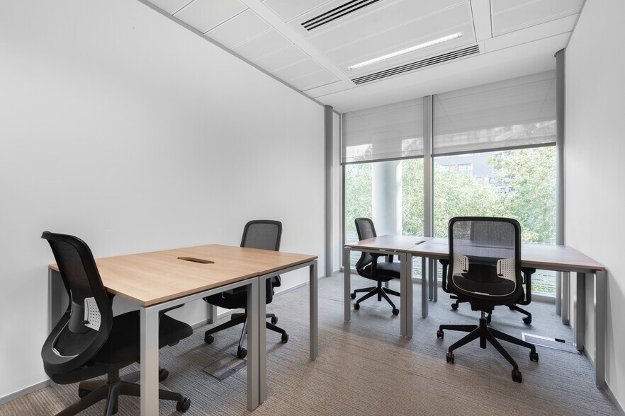 More Photos Of 3 More London Riverside, London Coworking Space