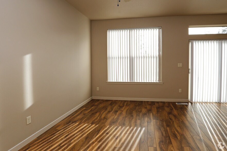 More Photos Of 19731 SW Athena Ct, Aloha Apartments For Sale