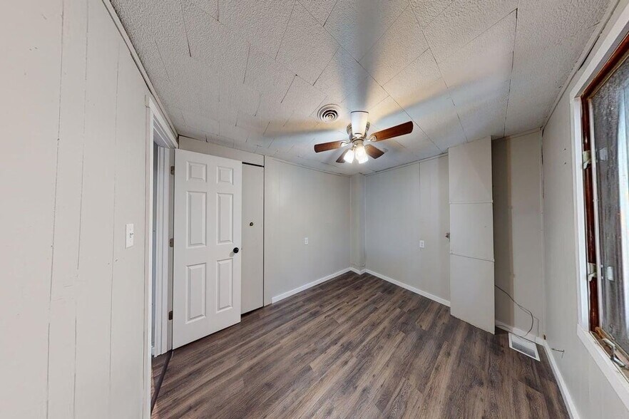More Photos Of 304 10th Ave NW, Mandan Multifamily For Sale