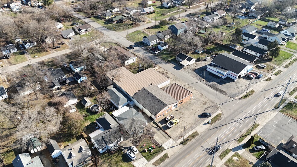 More Photos Of 3125 Yankee Rd, Middletown Auto Repair For Sale