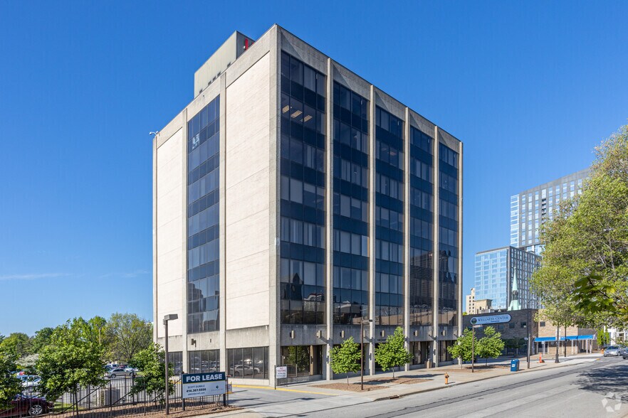 More Photos Of 100 E Liberty St, Louisville Medical For Lease