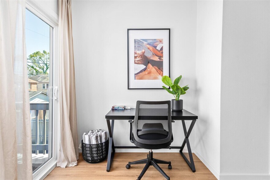 More Photos Of , Houston Multifamily For Sale
