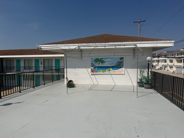 More Photos Of 4800 Atlantic Ave, Wildwood Hotel For Sale