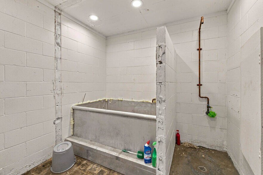 More Photos Of 3811 Darien Hwy, Brunswick Flex For Sale