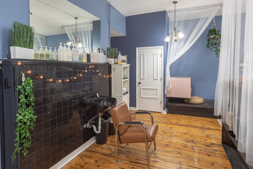 More Photos Of 149-155 S Main St, Leslie Storefront Retail Residential For Sale