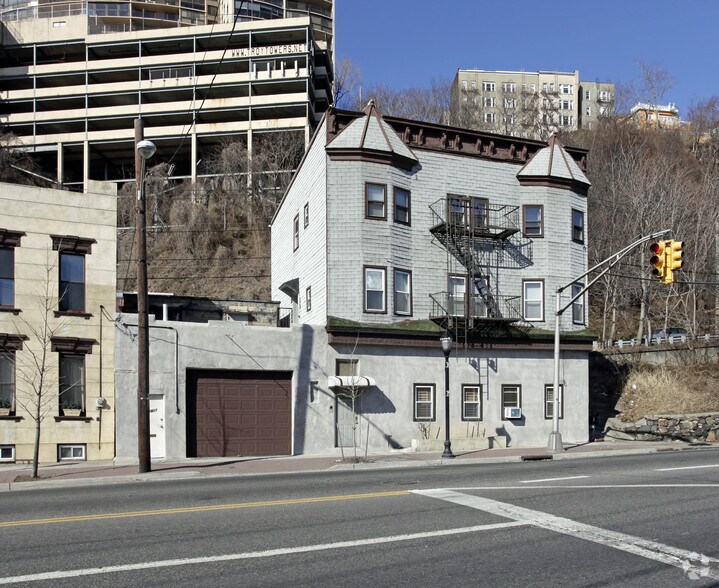 Primary Photo Of 1917-1919 Willow Ave, Weehawken Apartments For Lease
