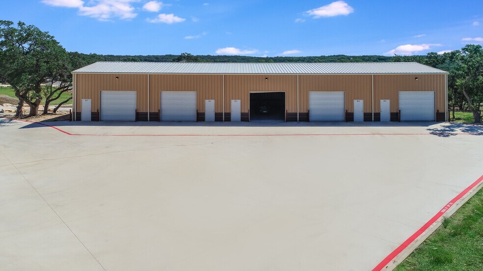 More Photos Of 38 Rust Ln, Boerne Warehouse For Sale