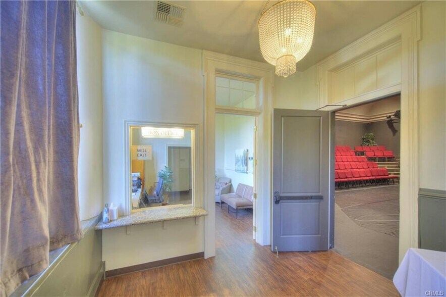 More Photos Of 105 Broadway St, Chico General Retail For Sale