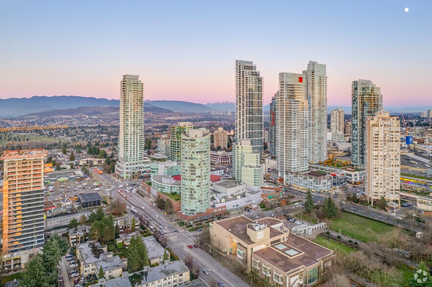 More Photos Of 4500 Kingsway, Burnaby Storefront Retail Office For Lease