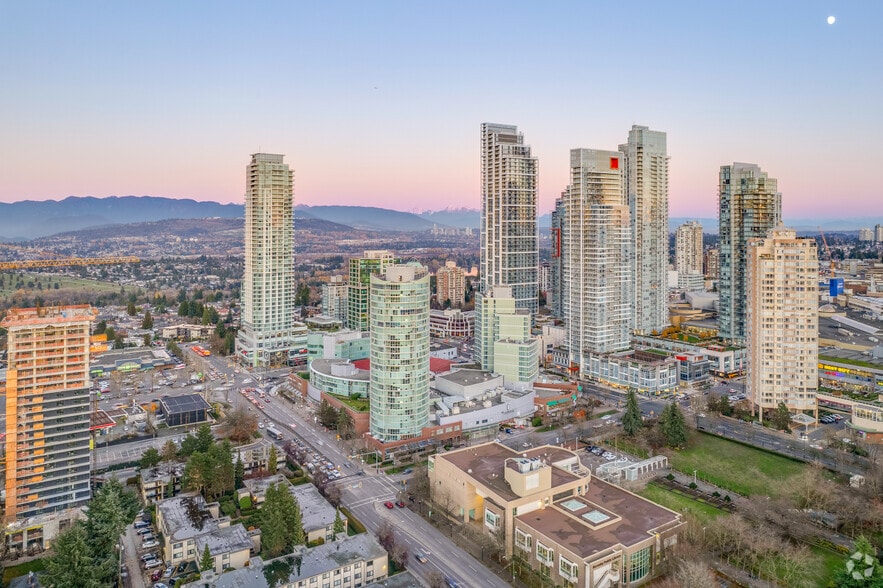 More Photos Of 4500 Kingsway, Burnaby Storefront Retail Office For Lease