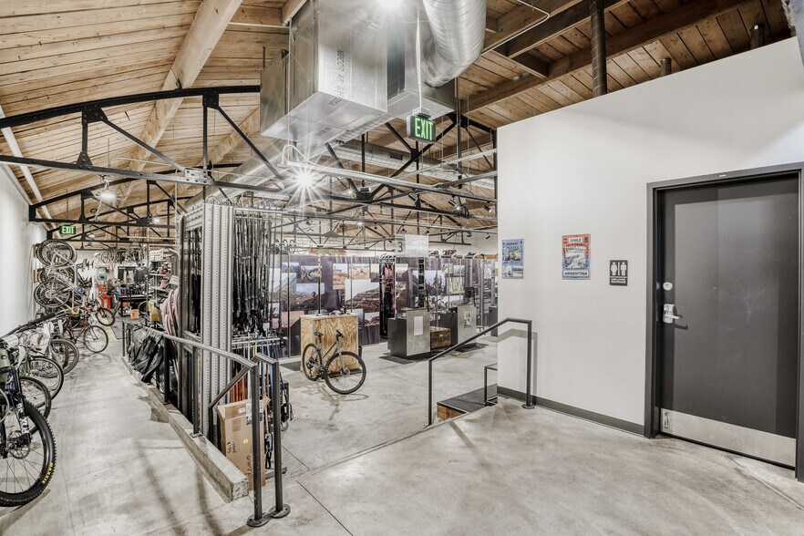 More Photos Of 845 Lincoln St, Denver Freestanding For Sale