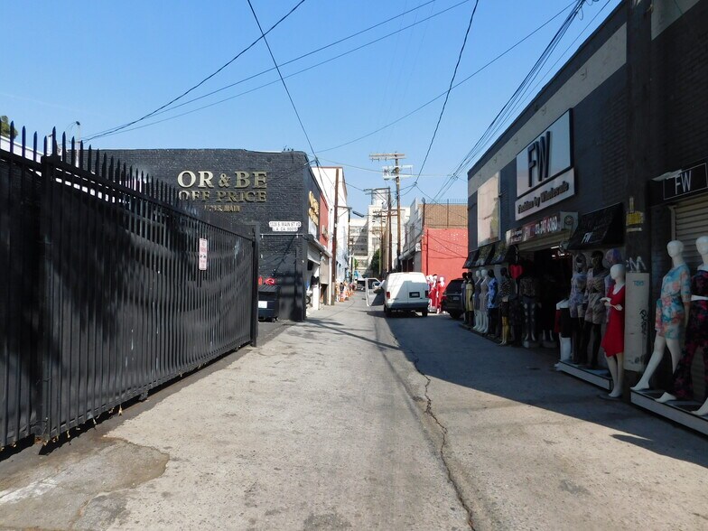 More Photos Of 1334 S Main St, Los Angeles Storefront Retail Office For Sale