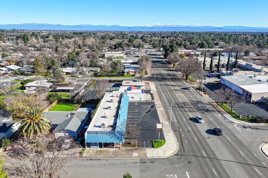 More Photos Of 1556 Hartnell Ave, Redding Office For Sale