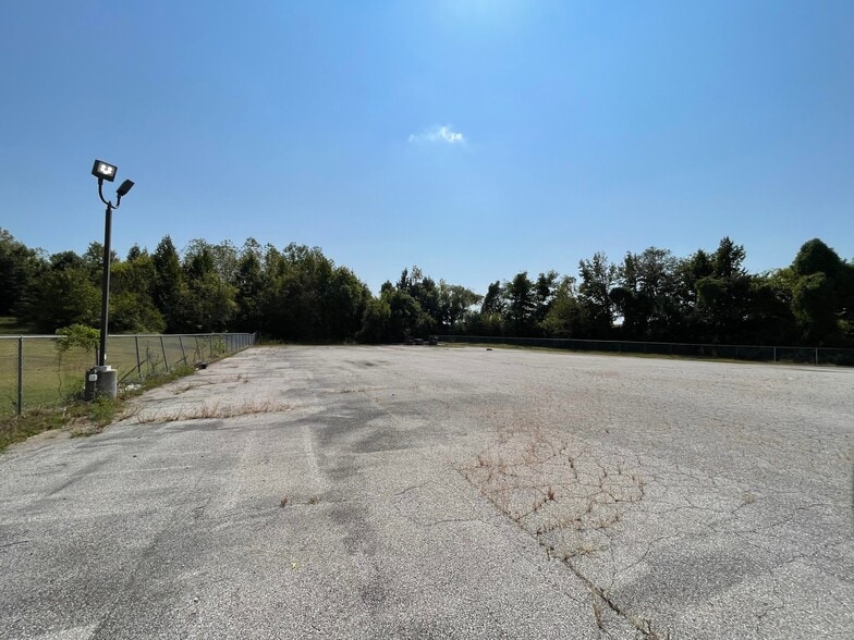 More Photos Of 10105 Hedden Rd, Evansville Warehouse For Sale