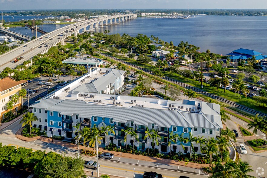 Primary Photo Of 201 SW Joan Jefferson Way, Stuart Apartments For Sale