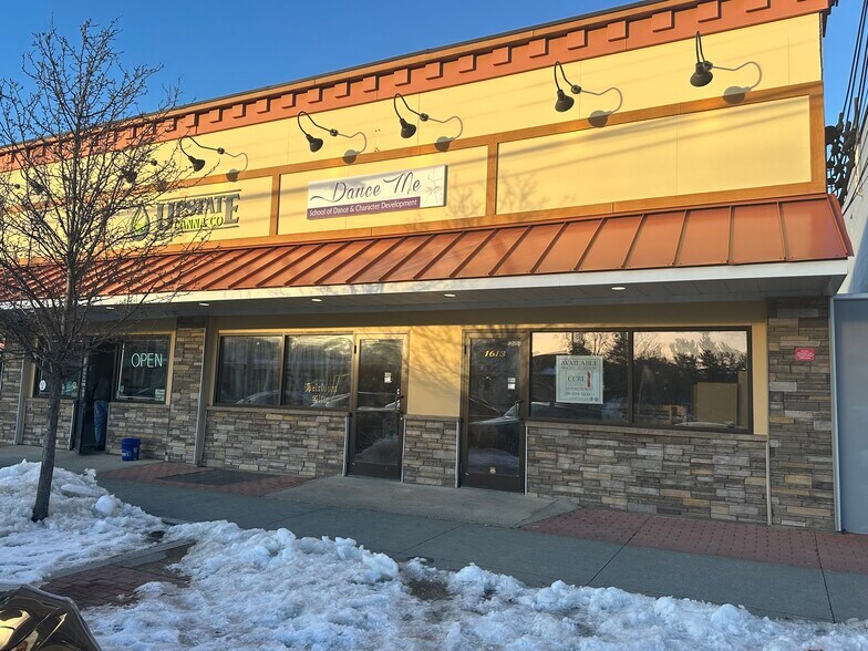 More Photos Of 1611-1613 Union St, Schenectady Storefront Retail Residential For Lease