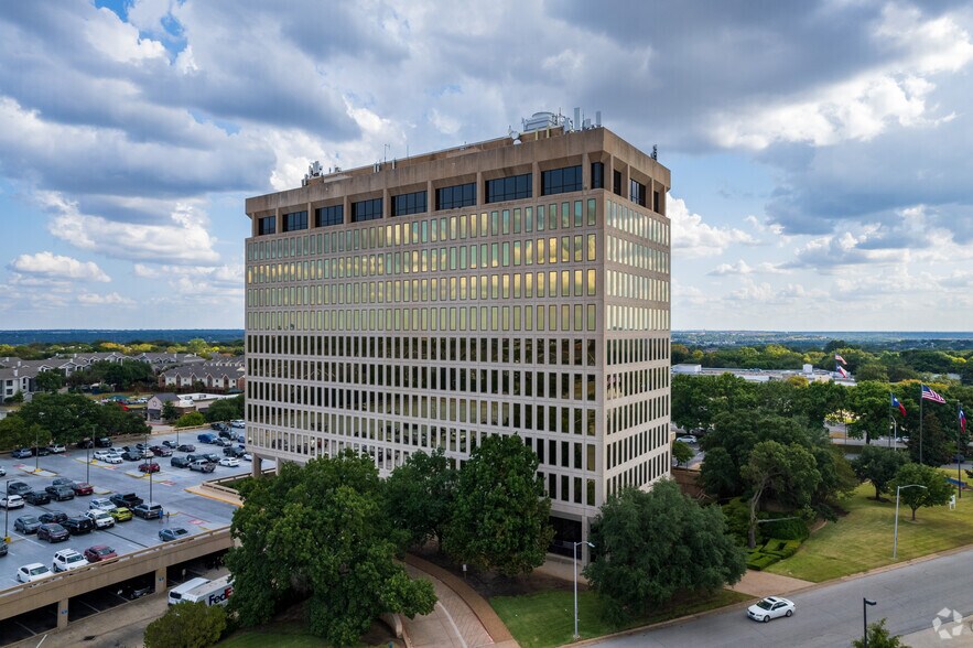 Primary Photo Of 6300 Ridglea Pl, Fort Worth Office For Lease