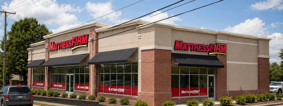More Photos Of 920 Hanes Mall Blvd, Winston-Salem Freestanding For Sale