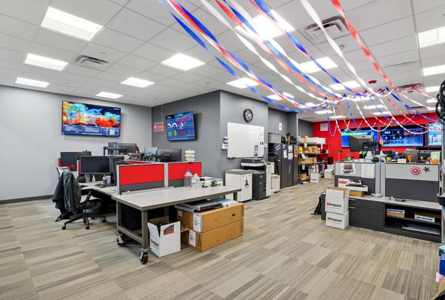 More Photos Of 13860 W Boulton Blvd, Lake Forest Warehouse For Sale