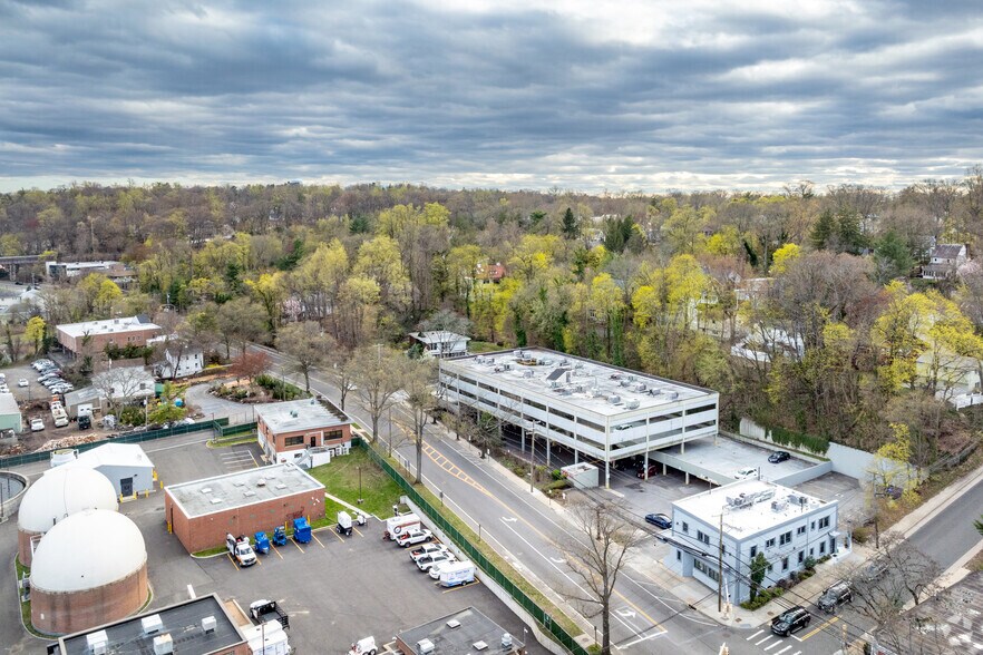 More Photos Of 233 E Shore Rd, Great Neck Medical For Sale