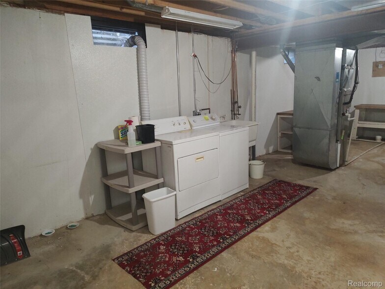 More Photos Of 5154 Miller Rd, Flint Medical For Sale