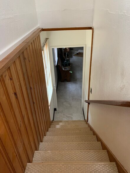 More Photos Of 35 Murray St, Saint Clair Specialty For Sale