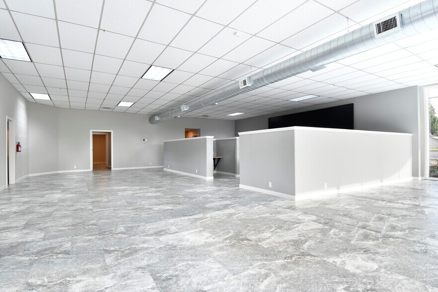 More Photos Of 143 NE Elliott Ave, Gresham Freestanding For Sale