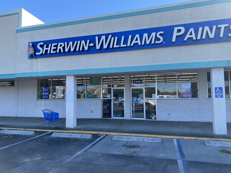 More Photos Of 2020 S Jefferson St, Perry Unknown For Lease