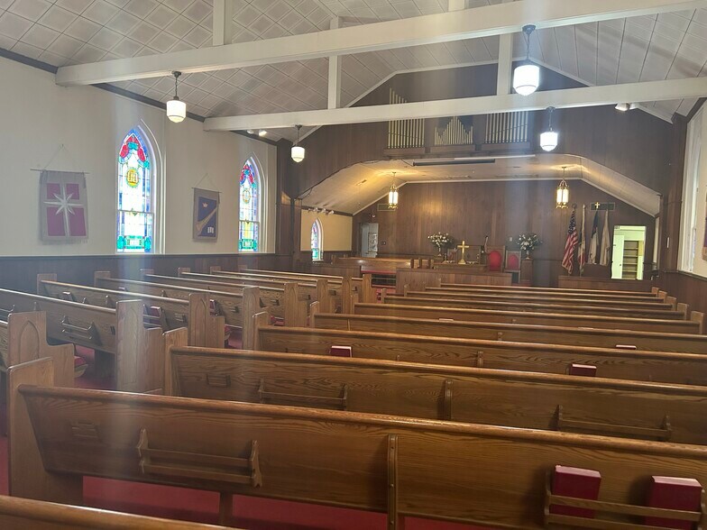 More Photos Of 108 US Highway 158, Roanoke Rapids Religious Facility For Sale