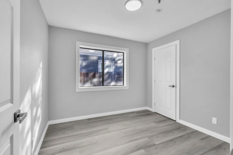 More Photos Of 1006 Lochbrae Rd, Sacramento Assisted Living For Sale