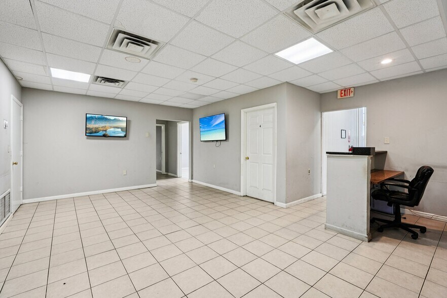 More Photos Of 99-105 Berkshire Ave, Paterson Office For Lease