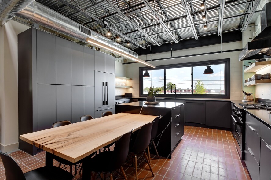 More Photos Of 215 Coca Cola Pl, San Antonio Apartments For Lease