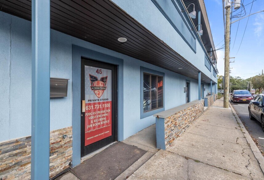 More Photos Of 120-124 Laurel Rd, East Northport Freestanding For Sale