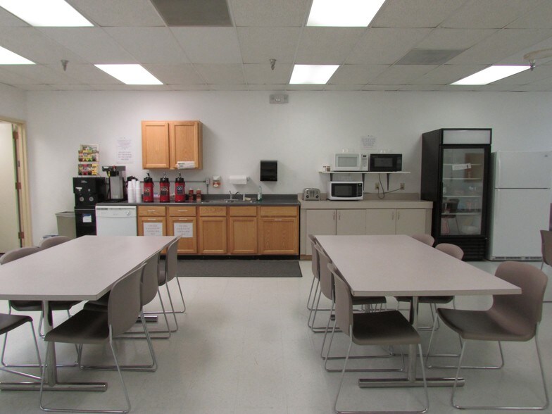 More Photos Of 8955 Drennan Rd, Colorado Springs Flex For Sale