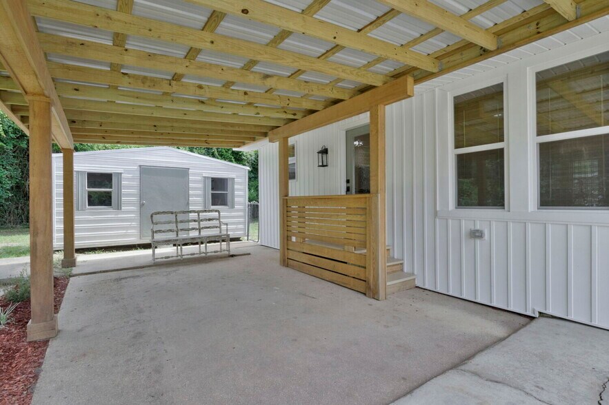 More Photos Of 6682 Ravine St, Milton Office Residential For Sale